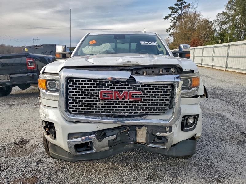2016 GMC Sierra K3500 Denali