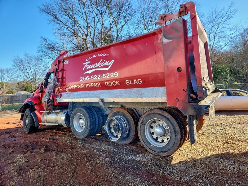 2025 Kenworth T880 Dump Truck