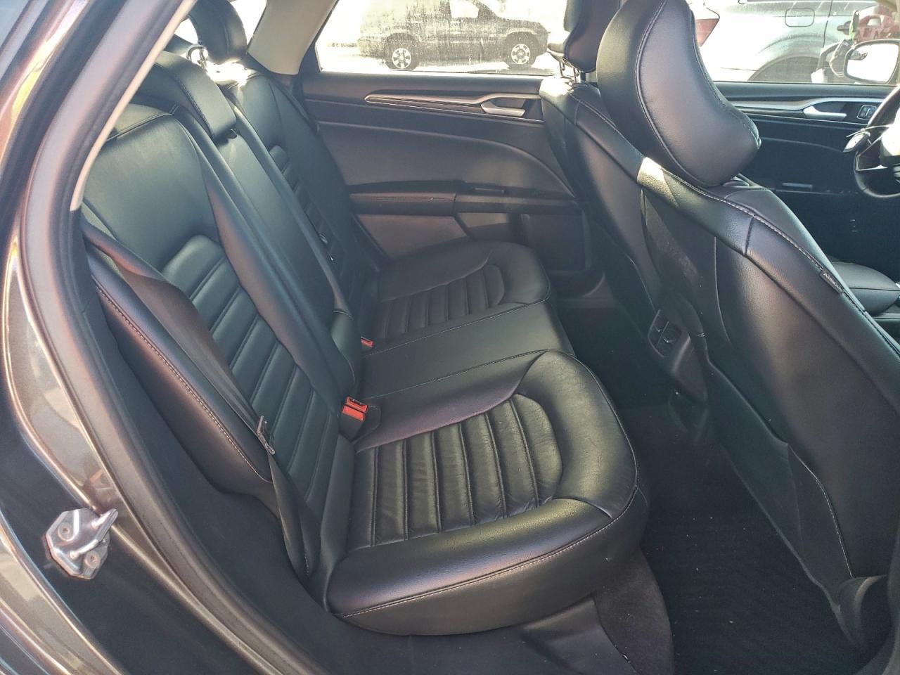 2017 Ford Fusion se Hybrid