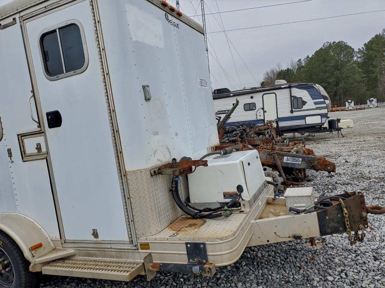 2000 Featherlite Fiber Optic Splcling Trailer
