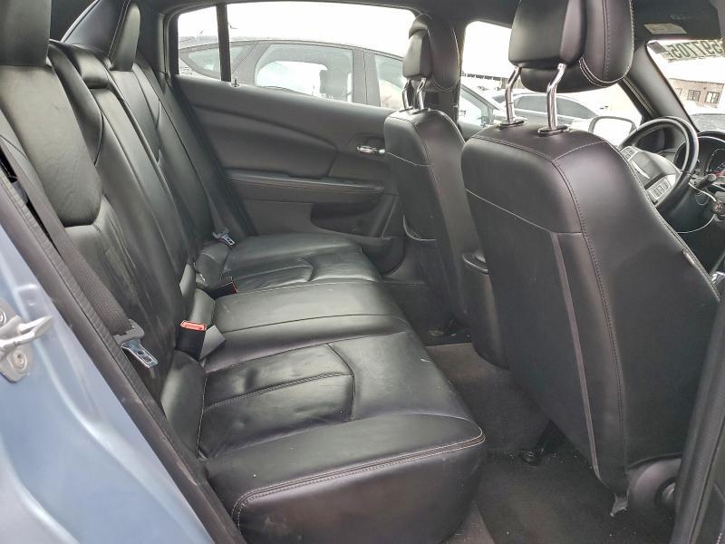 2012 Chrysler 200 Limited