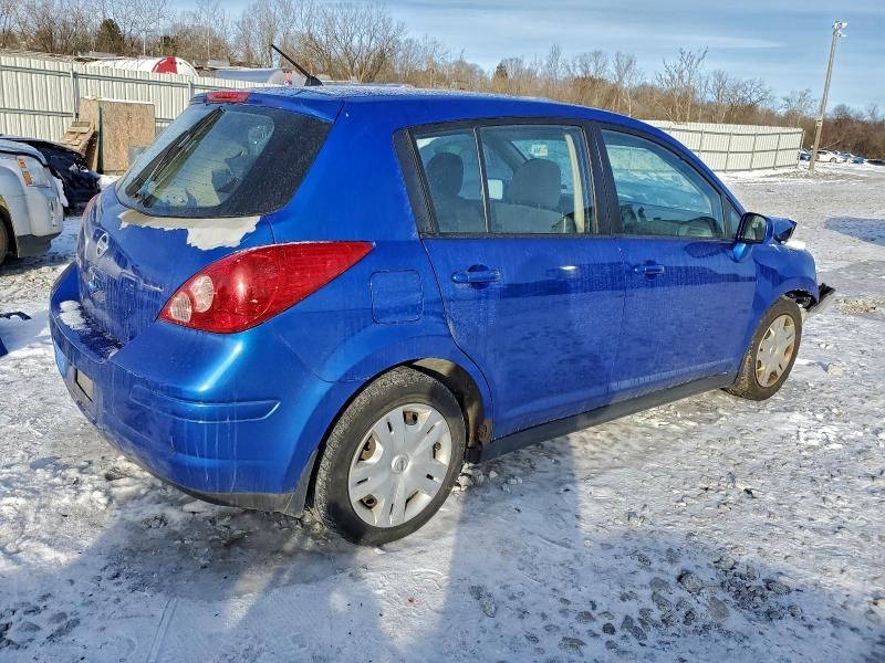 2010 Nissan Versa s