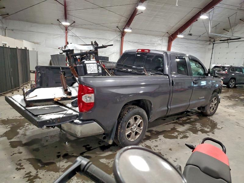 2017 Toyota Tundra Double Cab SR