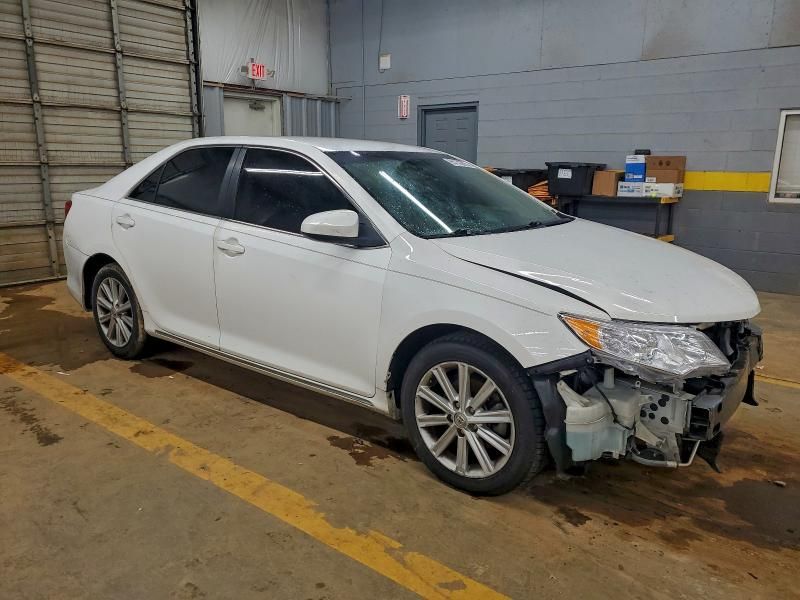 2014 Toyota Camry Hybrid