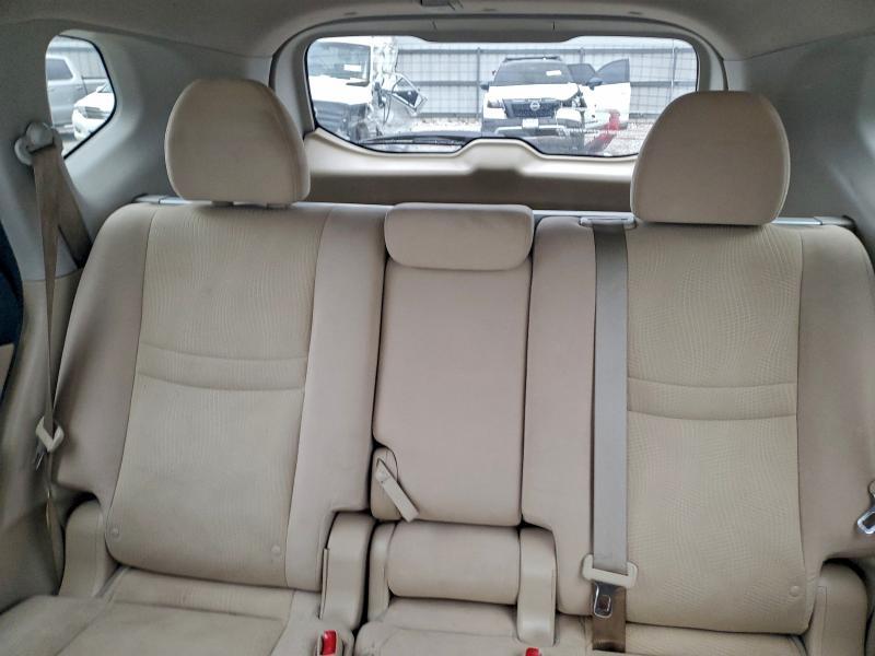 2015 Nissan Rogue s