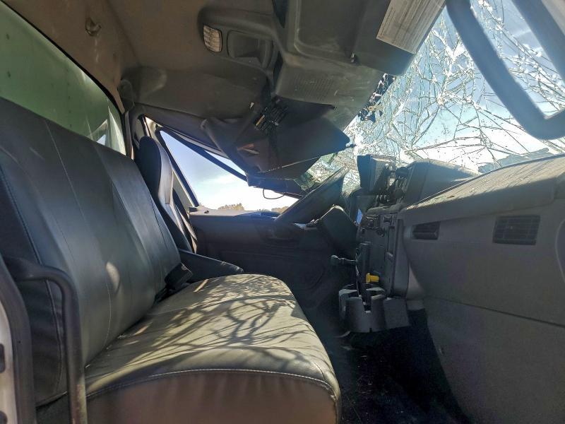 2020 International Mv607 box Truck