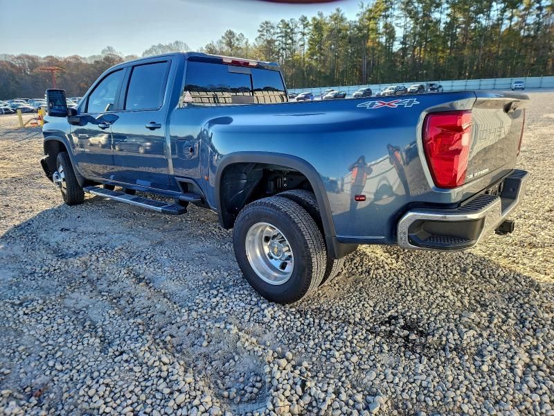 2025 Chevrolet Silverado K3500 lt
