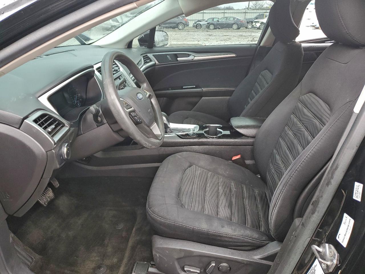 2016 Ford Fusion se