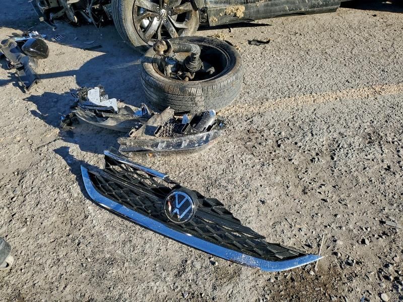 2024 Volkswagen Taos se