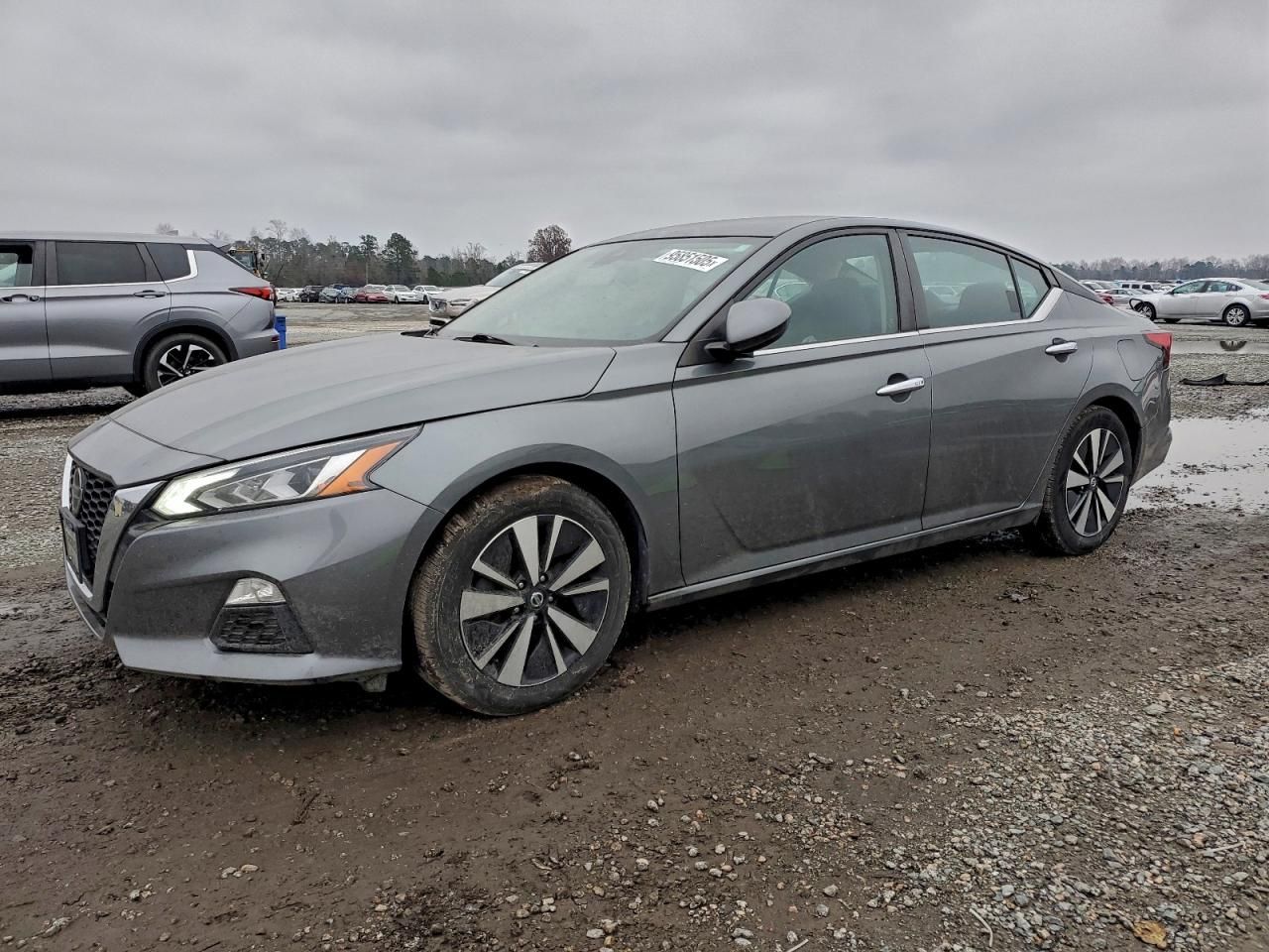 2022 Nissan Altima sv