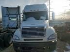 2013 Freightliner Columbia Semi Truck