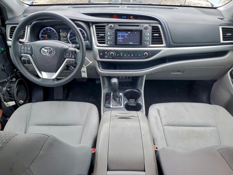 2019 Toyota Highlander le