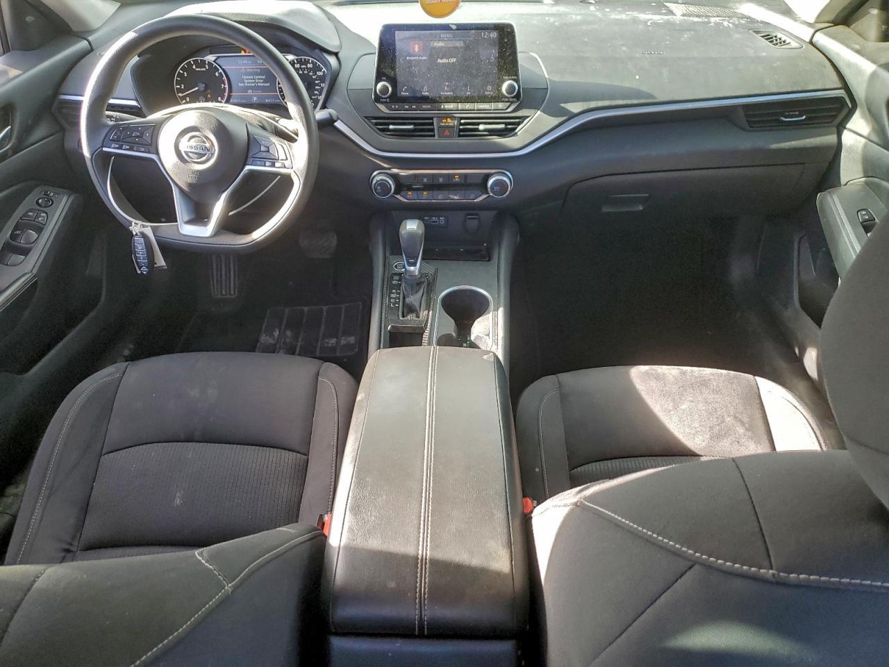2022 Nissan Altima sv