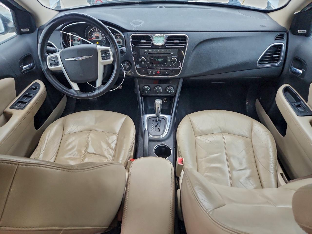 2013 Chrysler 200 Limited