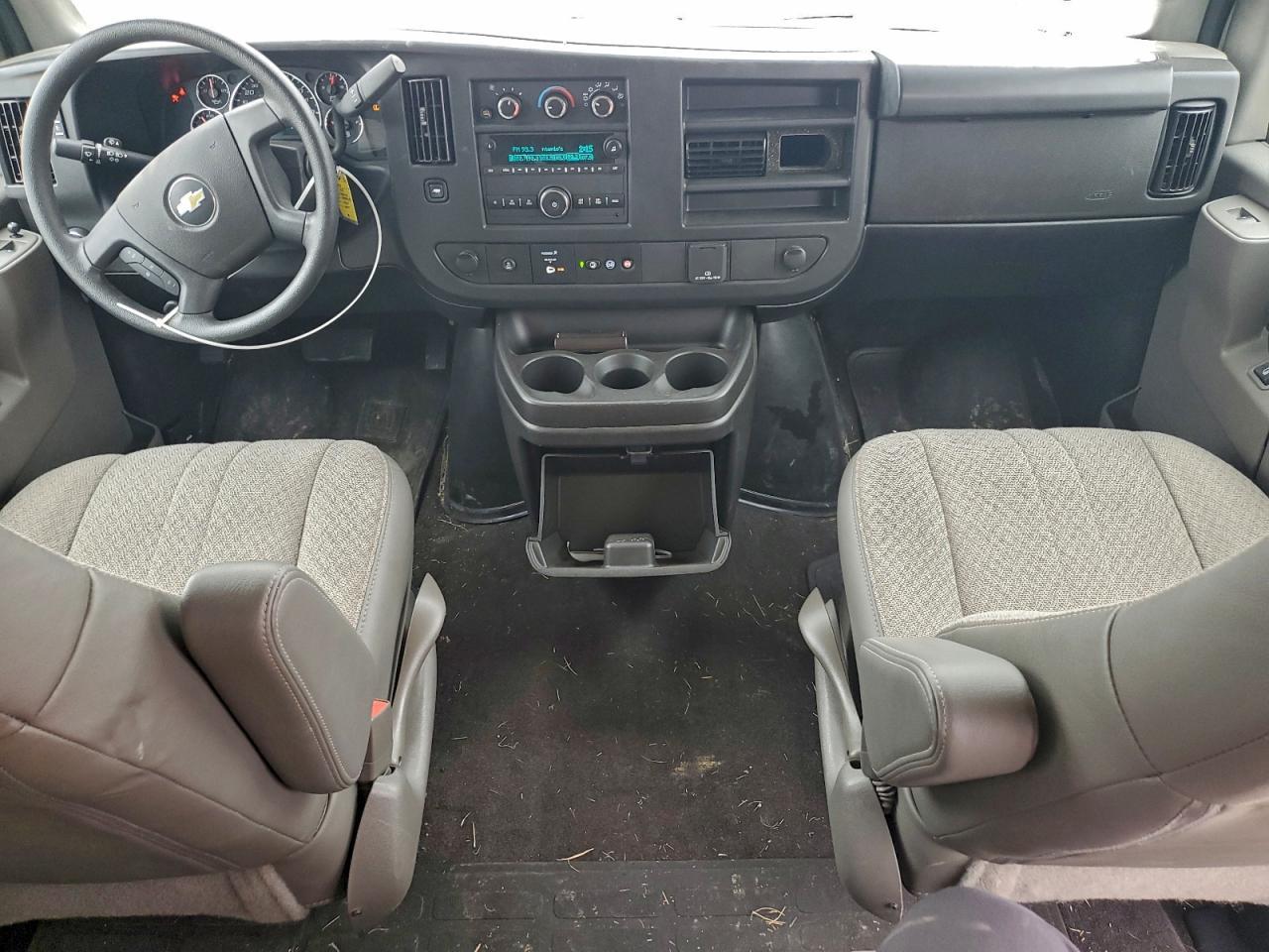 2025 Chevrolet Express G3500 LS Passenger RWD 3500 Extended Wheel