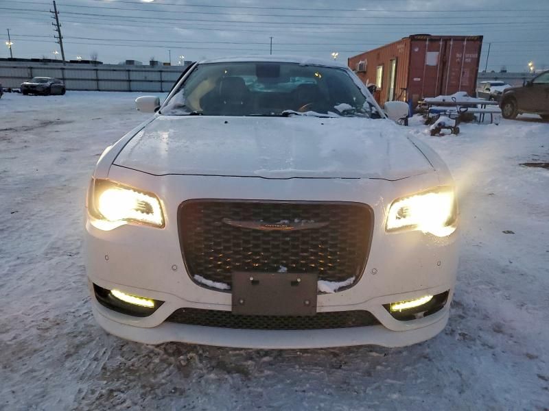 2022 Chrysler 300 Touring l