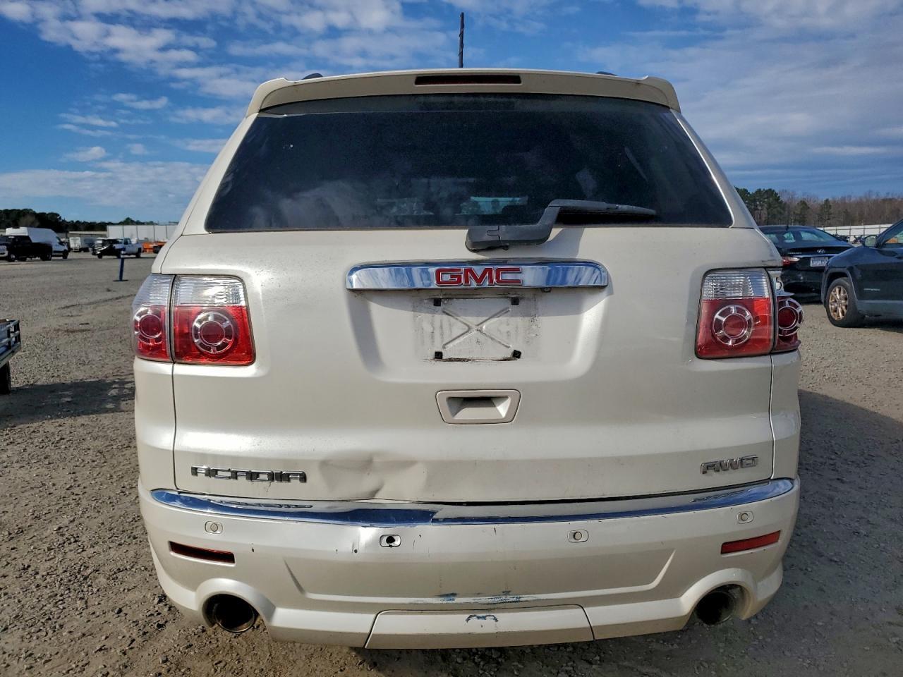 2012 GMC Acadia Denali