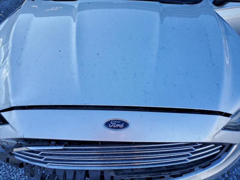 2017 Ford Fusion se Hybrid