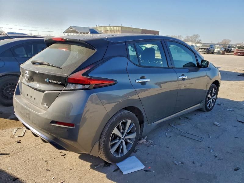 2022 Nissan Leaf s Plus