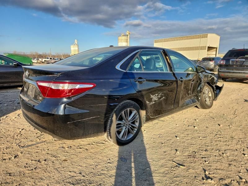 2015 Toyota Camry le