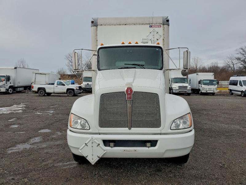2017 Kenworth T370 BOX Truck