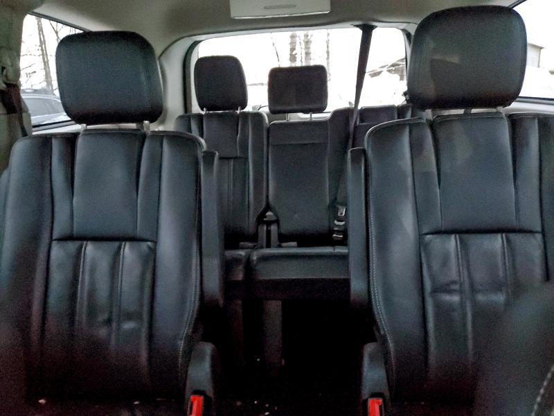 2012 Chrysler Town & Country Touring
