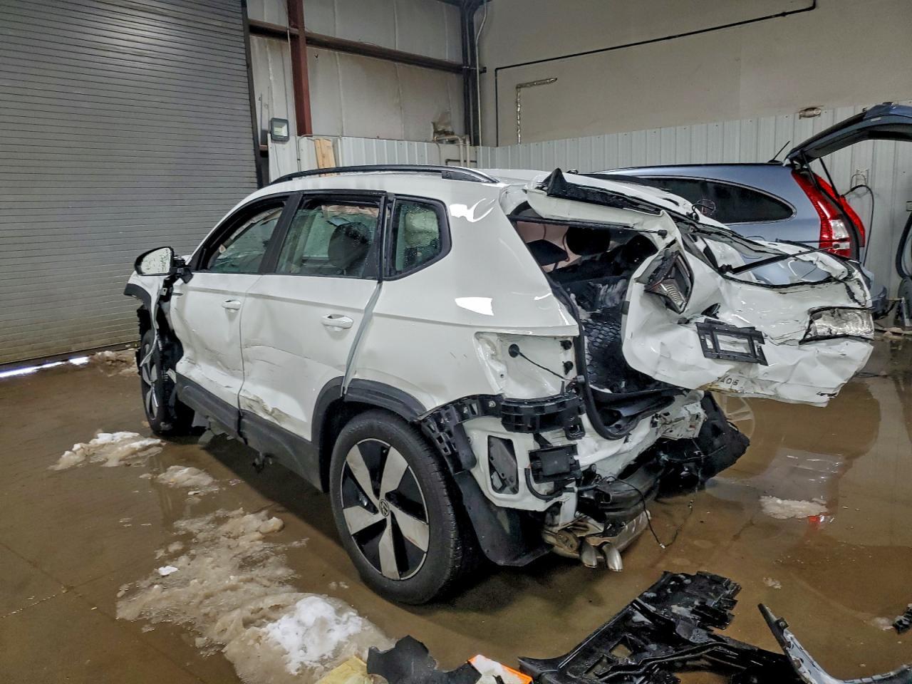2024 Volkswagen Taos s