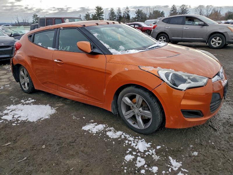 2013 Hyundai Veloster Base
