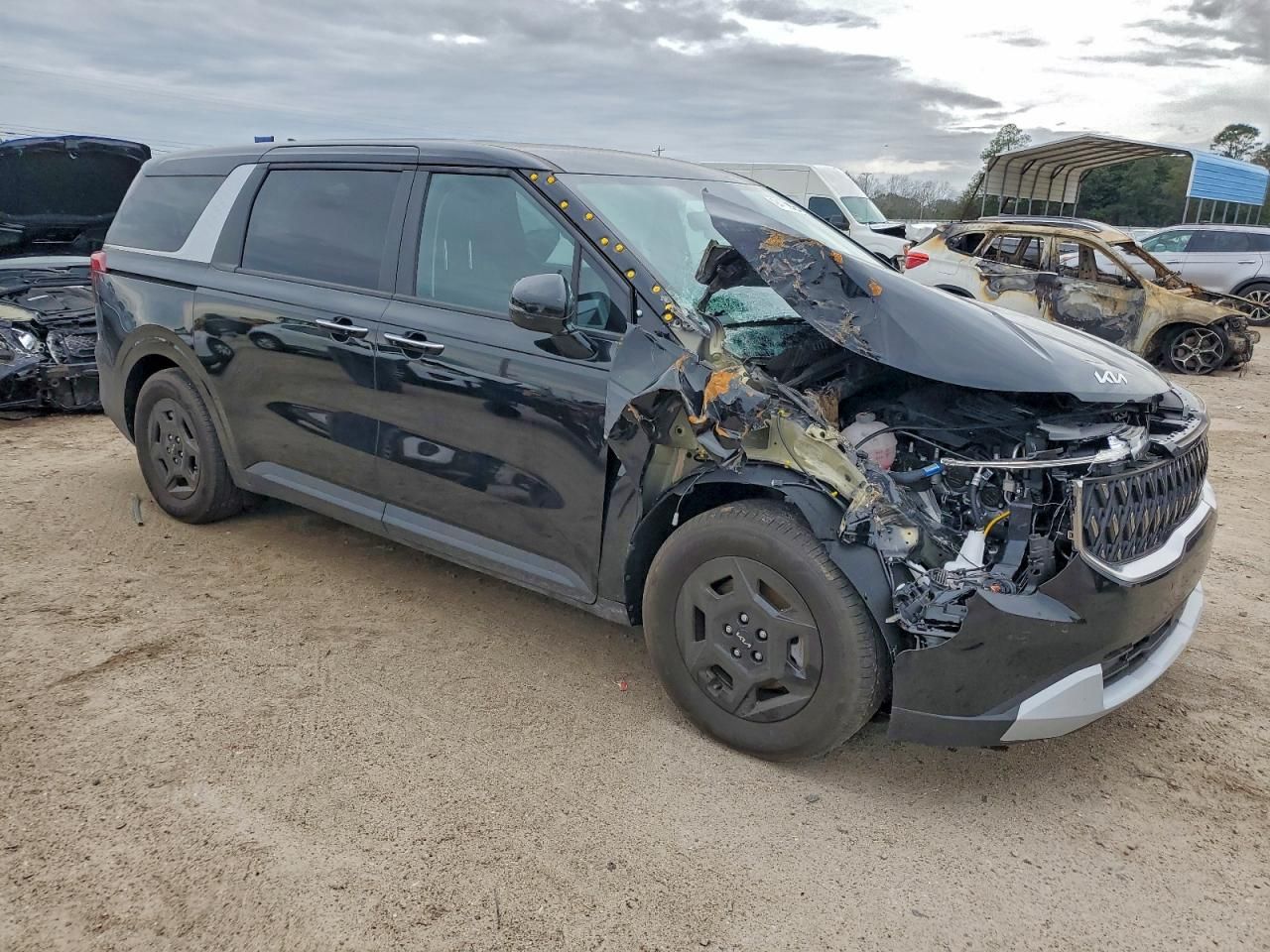 2025 KIA Carnival lx