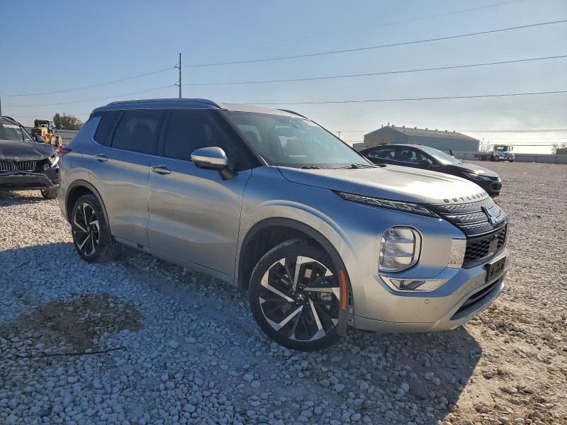 2022 Mitsubishi Outlander sel