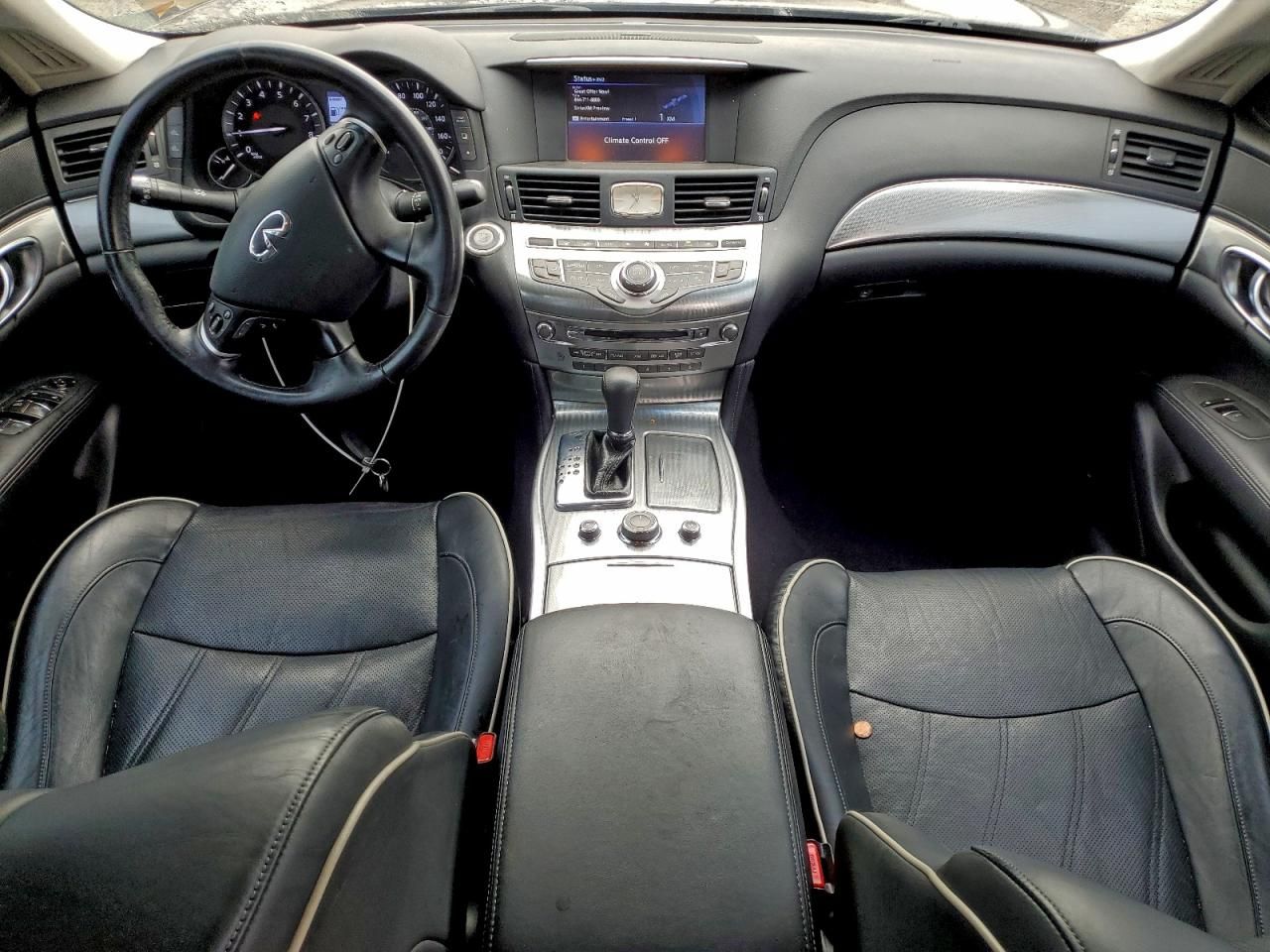 2017 Infiniti Q70 3.7