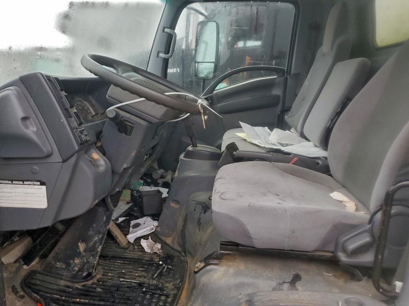 2016 Isuzu NPR BOX Truck