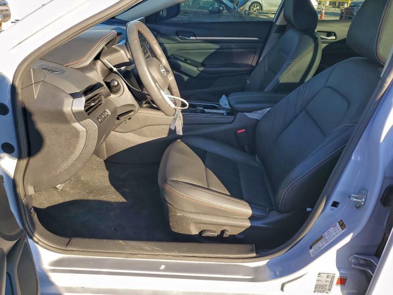 2024 Nissan Altima sr