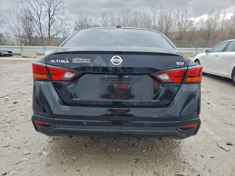 2021 Nissan Altima sv