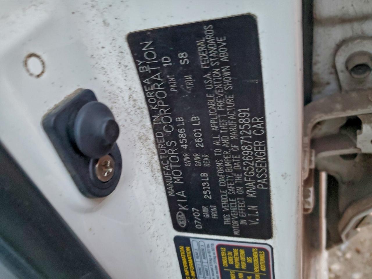 2008 KIA Rondo lx