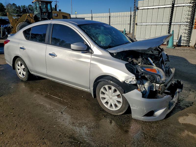 2016 Nissan Versa s