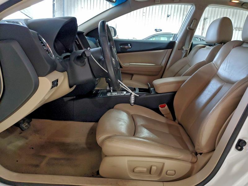 2013 Nissan Maxima s