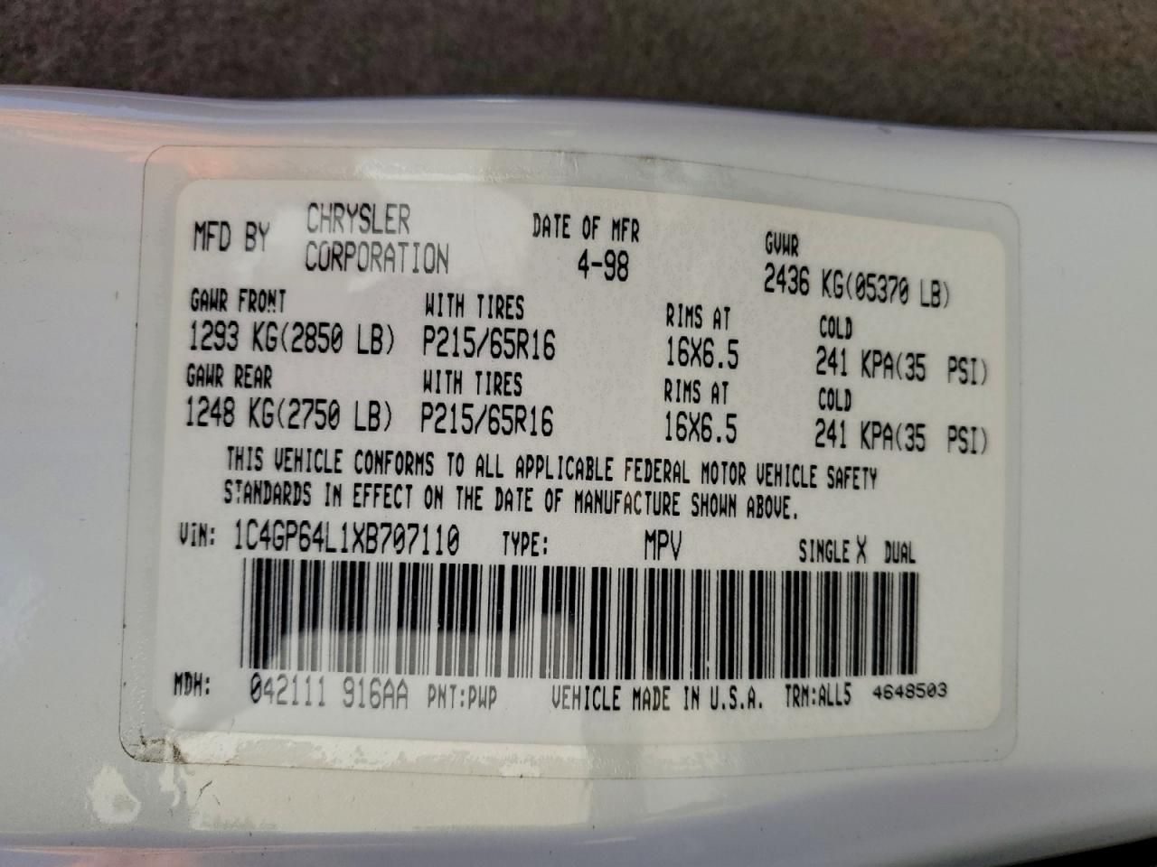 1999 Chrysler Town & Country Limited