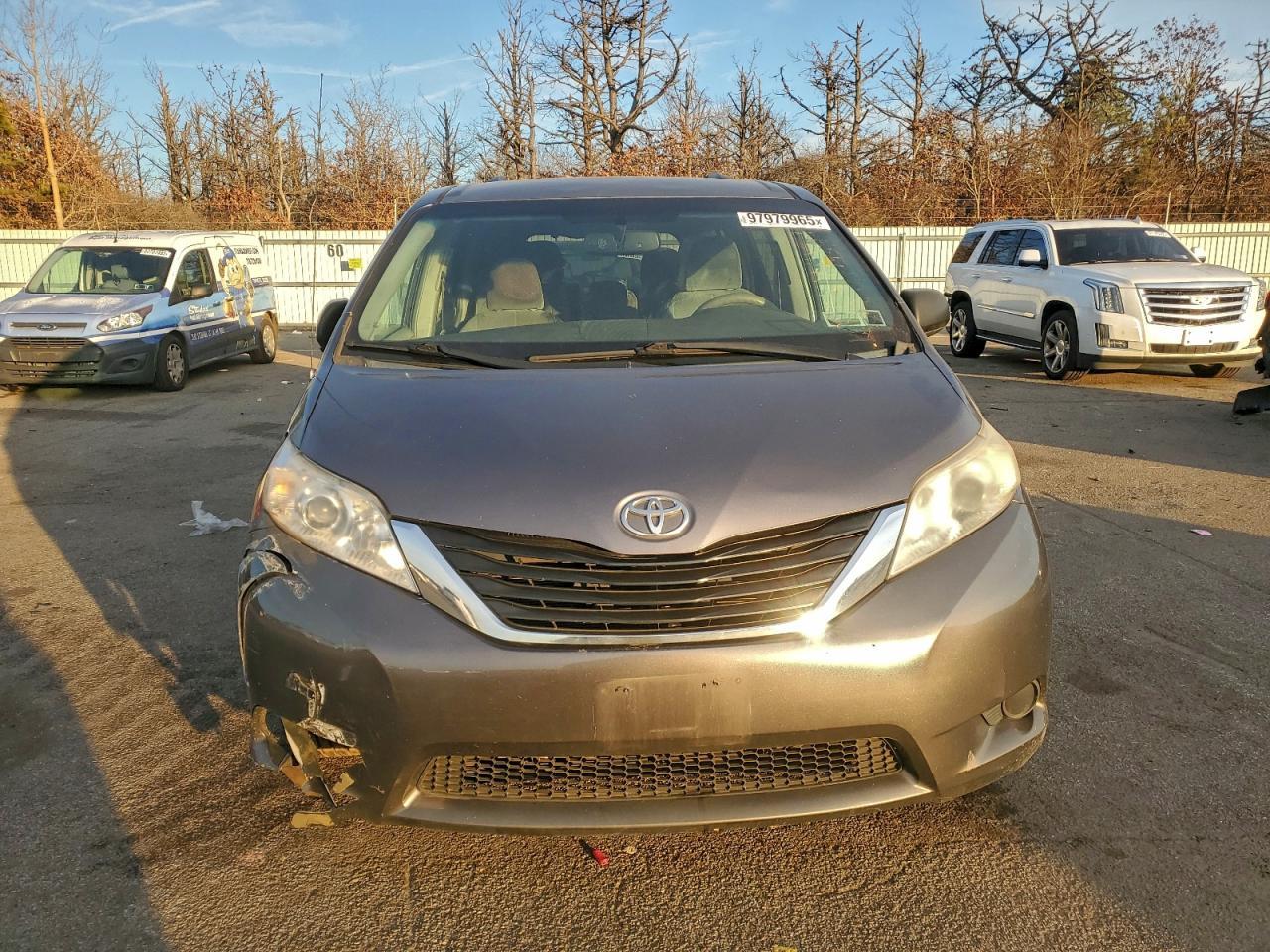2011 Toyota Sienna le
