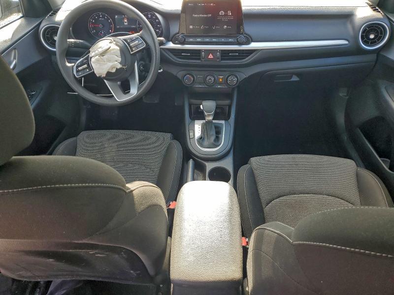 2024 KIA Forte lx