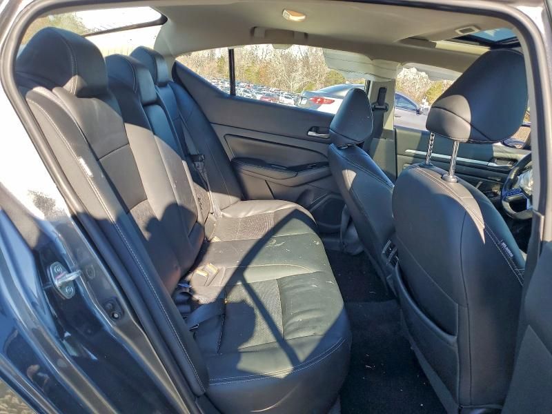 2023 Nissan Altima sl