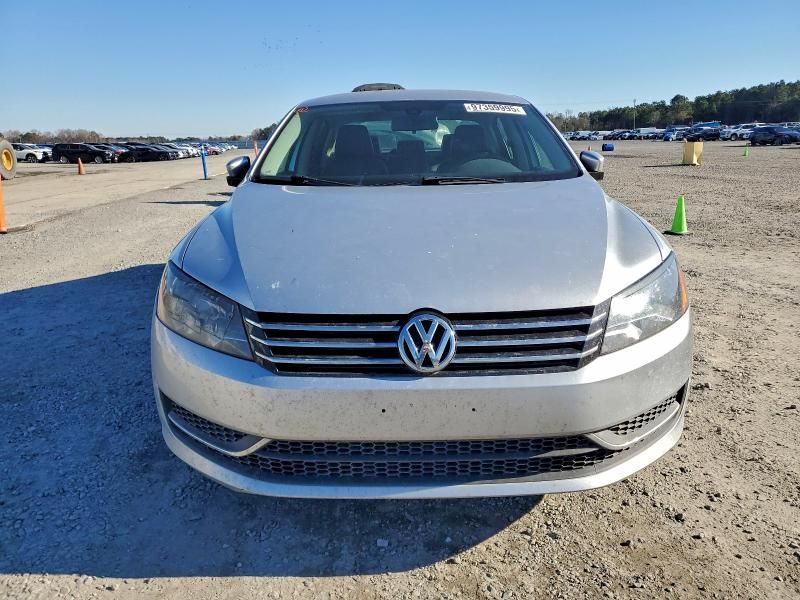 2015 Volkswagen Passat s