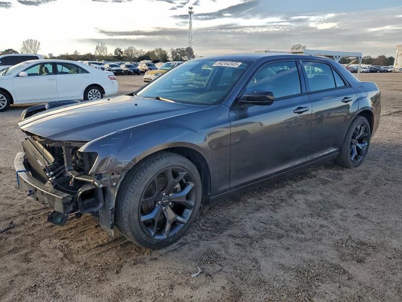 2023 Chrysler 300 Touring