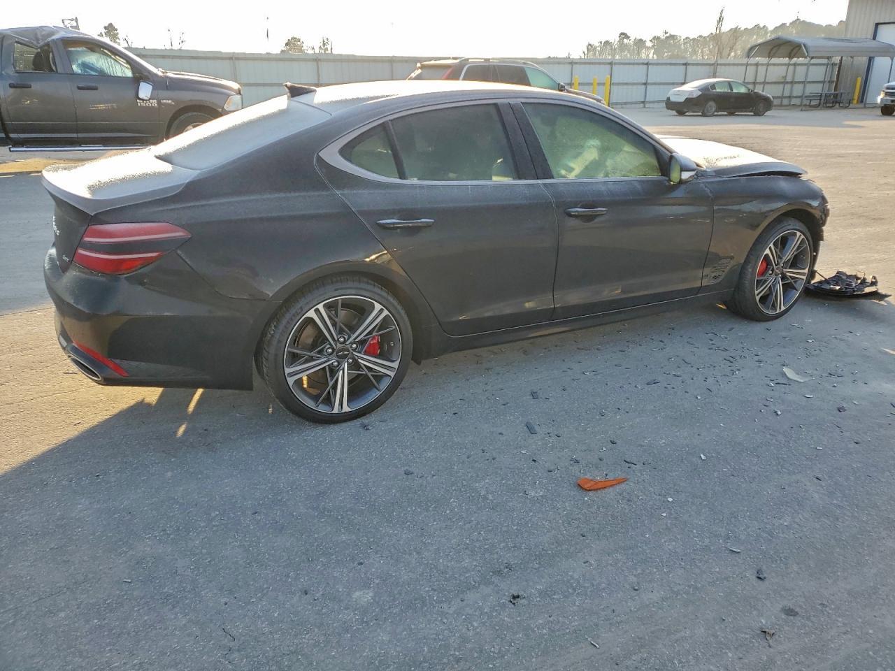 2025 Genesis G70 Base
