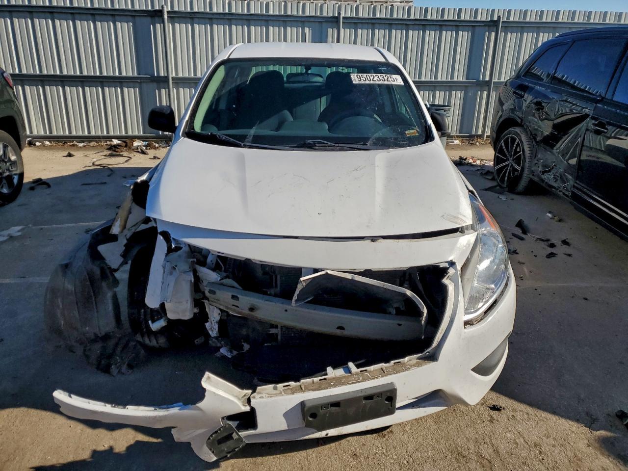 2015 Nissan Versa s