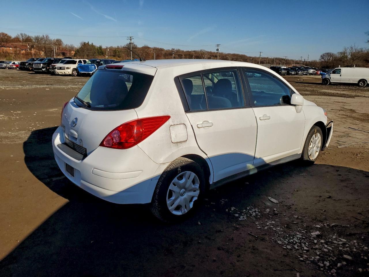 2012 Nissan Versa s