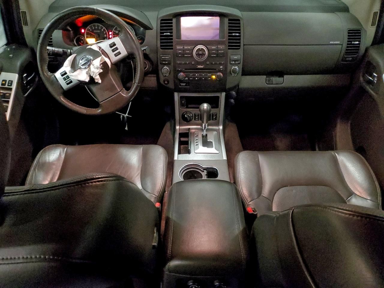 2011 Nissan Pathfinder s