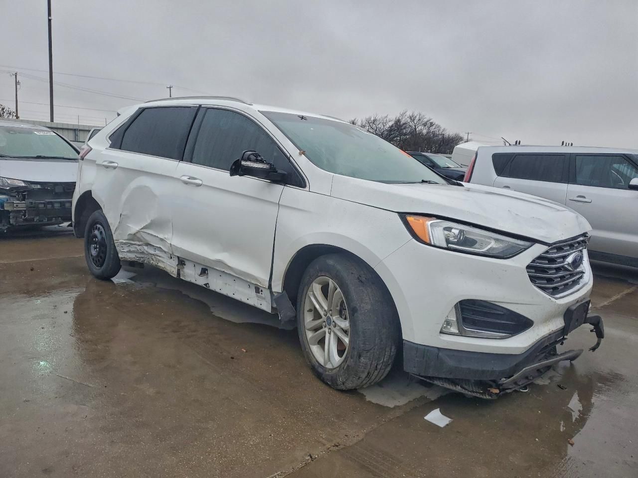 2019 Ford Edge sel