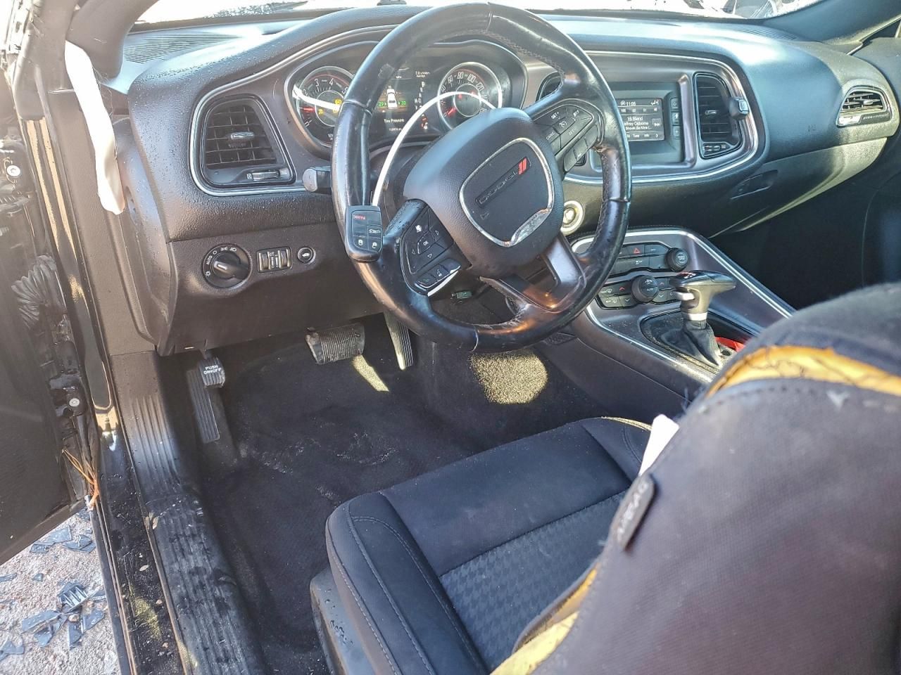 2015 Dodge Challenger sxt