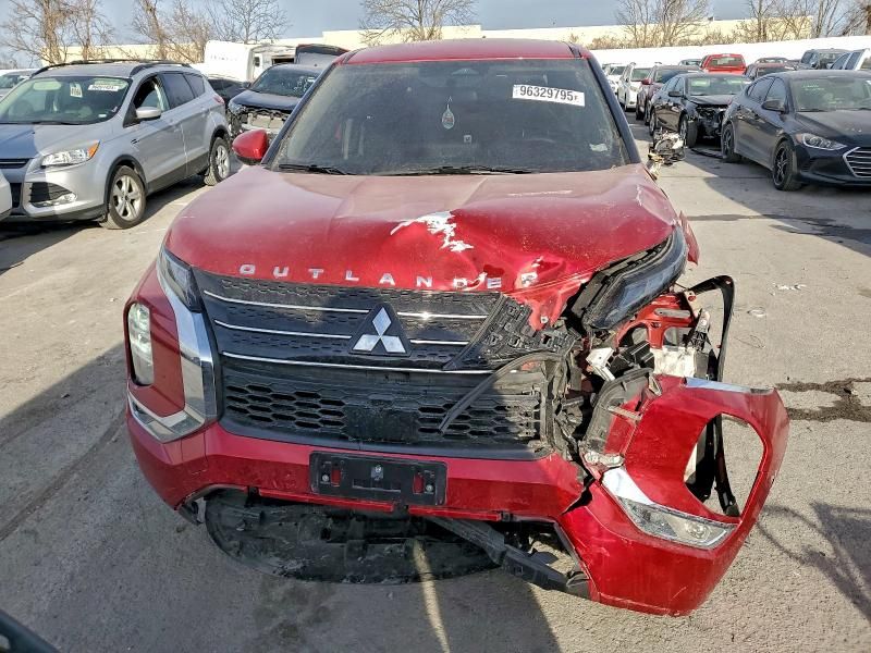 2022 Mitsubishi Outlander es